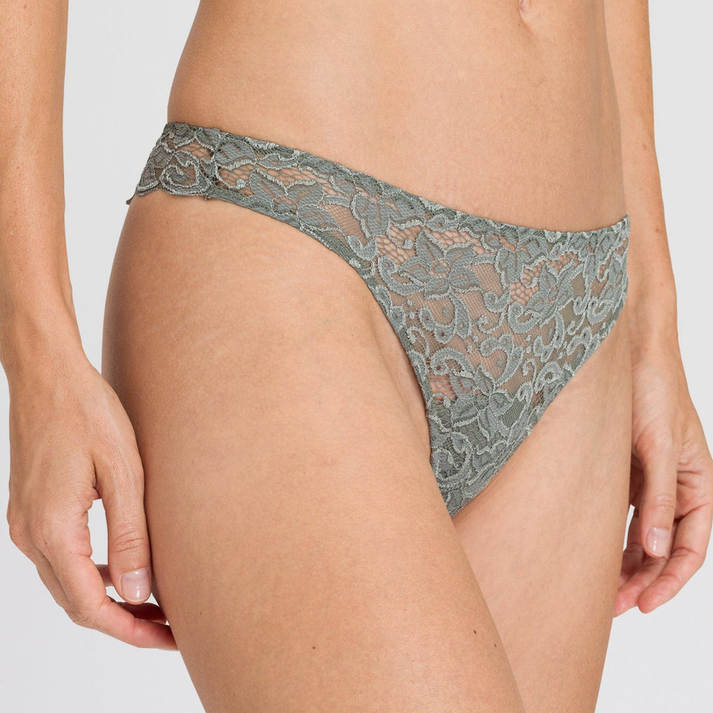 Luxury Moments Lace Thong – Story Essentials
