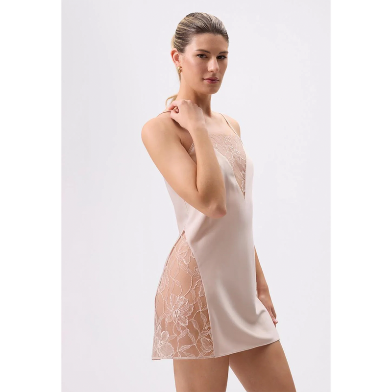 Sincerity Chemise